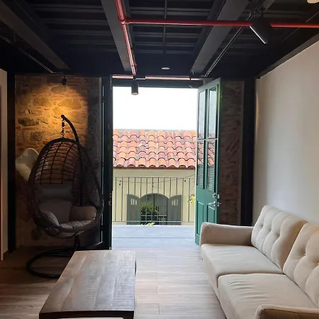 Corcho Rooms